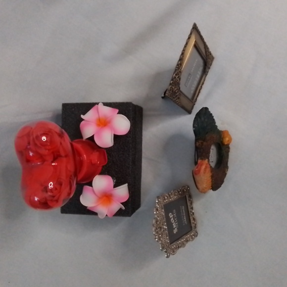 NWOB Set of Mini Photo Frames - Picture 2 of 14